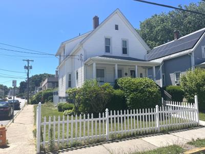 100 Willetts Avenue