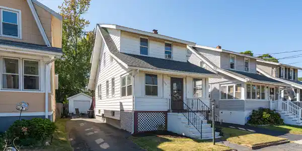 102 Henry Street