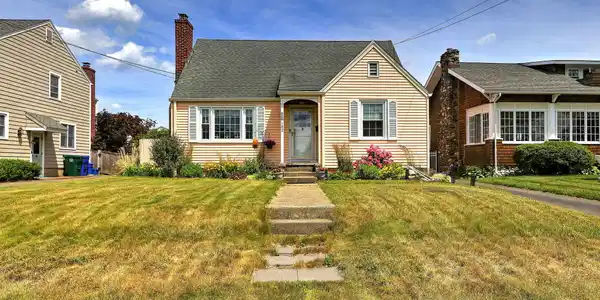 182 Washington Parkway