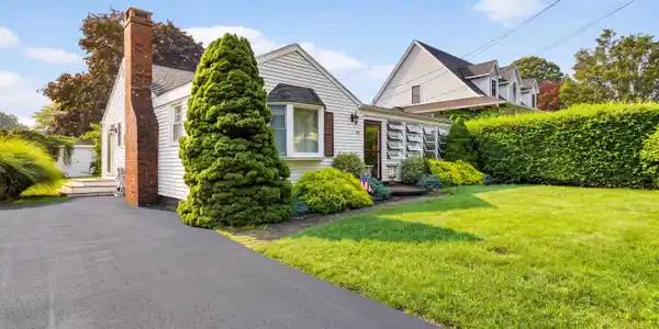 28 Whitecap Road