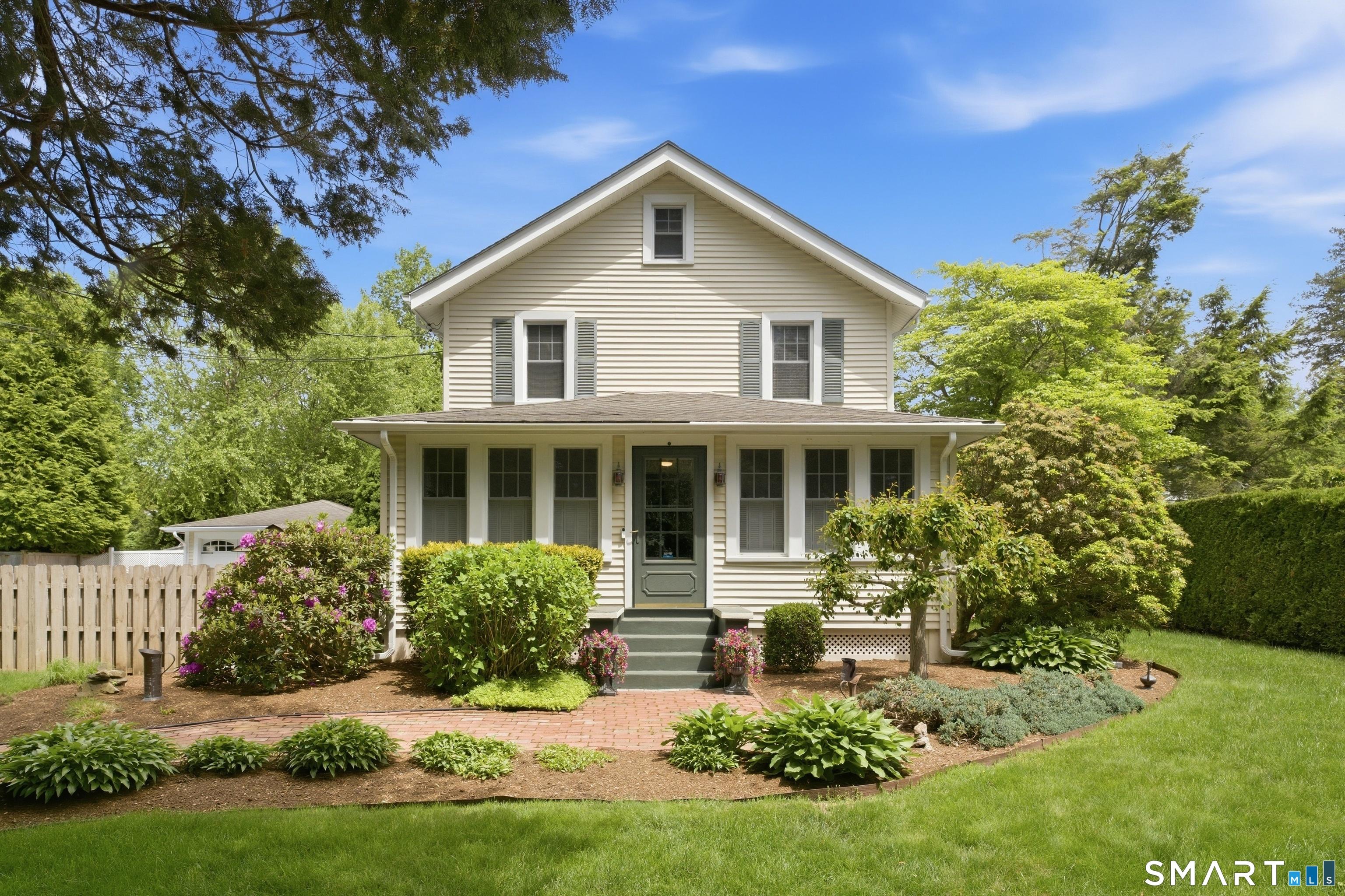 Image 2Front of House