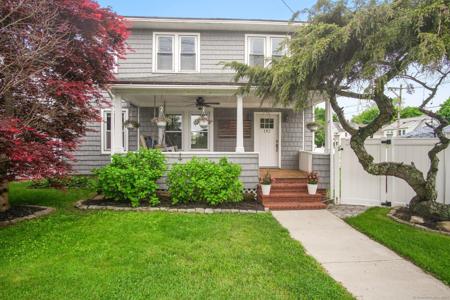 102 Gregory Boulevard