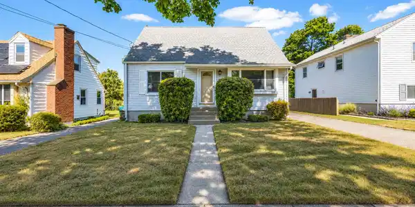 135 Sixth Avenue