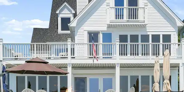 Image 2: Toes in the sand just outside of your french doors...... with as much indoor space to enjoy as outdoor