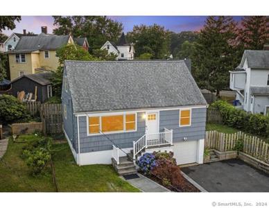 24 Burritt Avenue
