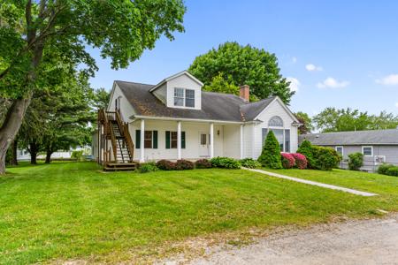 8 Wadsworth Lane