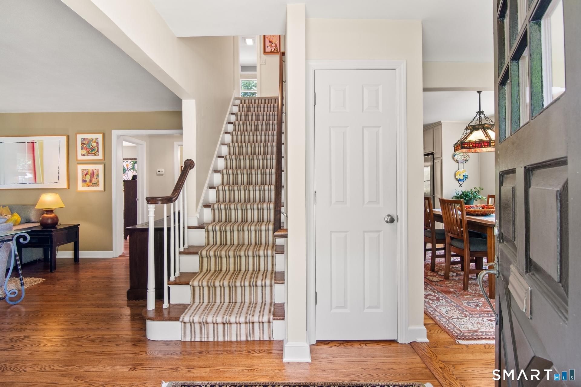 Image 4Entry: Welcome to 128 Soundview Court!