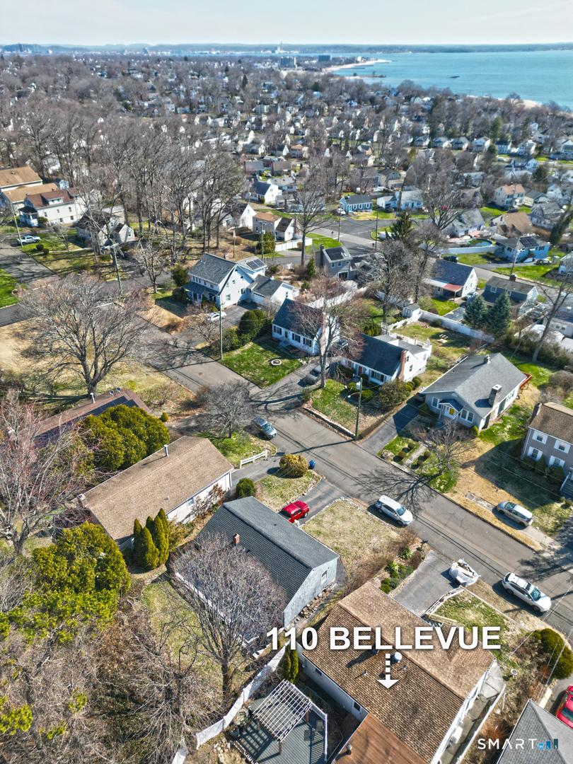 Image 4Aerial View: Looking toward Bradley Point and New Haven Harbor