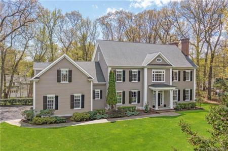 16 Silver Lakes Drive