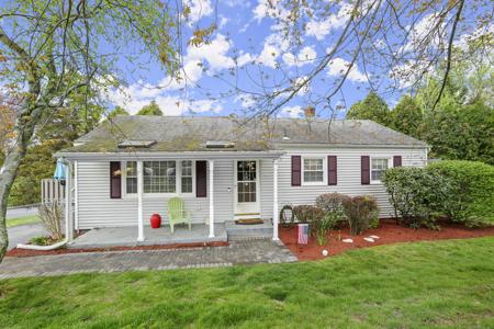 8 Easy Street