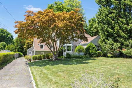 31 Hillside Avenue