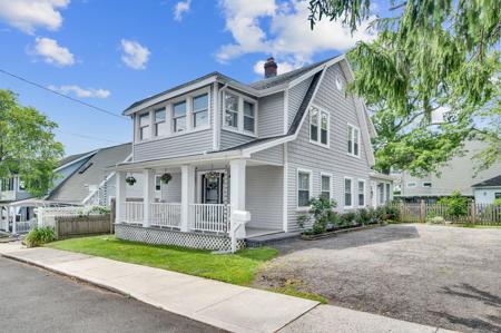 12 Scott Street