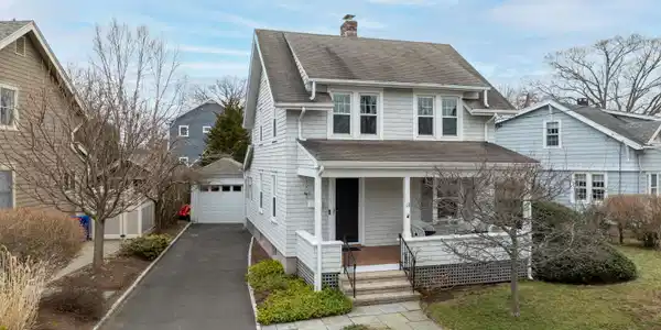 13 Elliott Street