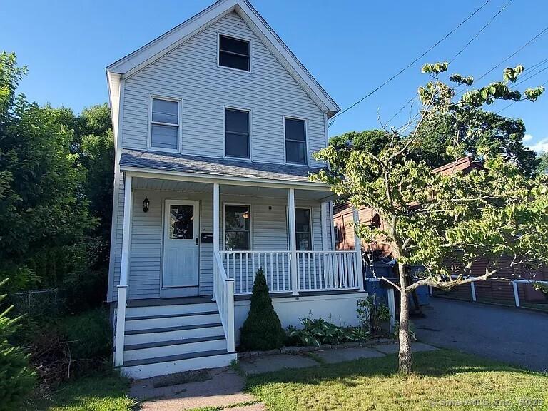 Image 1Front of House