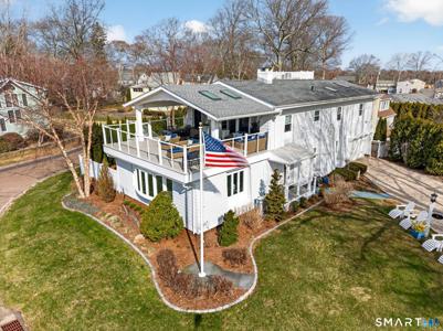 5 Woodland Drive