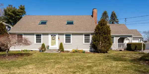 22 Indian Drive
