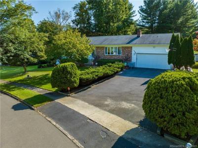 82 Honey Pot Road