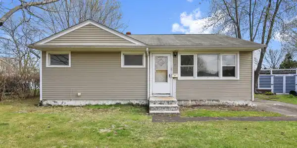 51 Fair Sailing Road