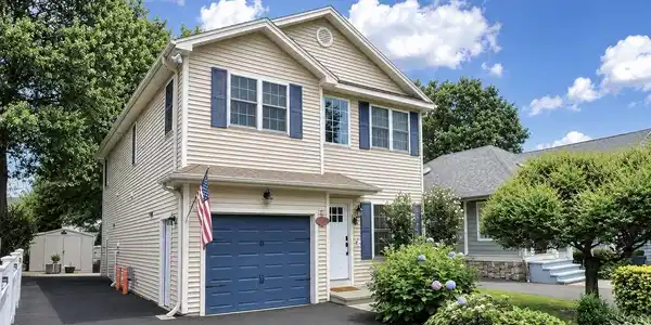 39 Wildemere Avenue