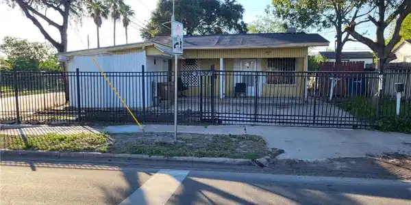 3157 Greenwood Dr