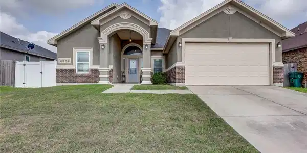 4009 Yankees Place