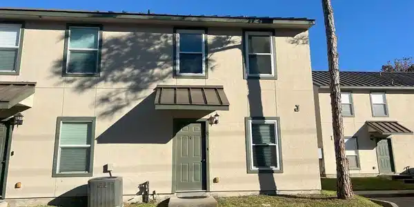 302 Saint Andrews Street