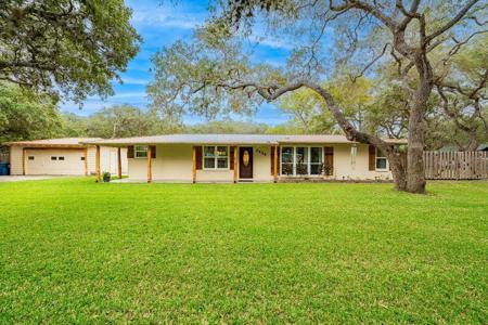 2438 Henrietta Place