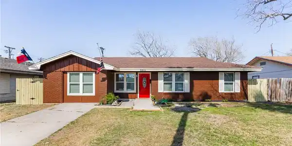 5806 Glen Arbor Drive