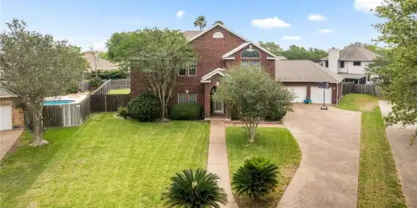 6252 Lemans Drive