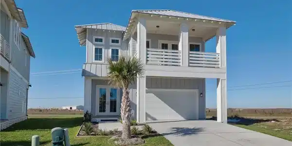 7526 Ruby Bay Court