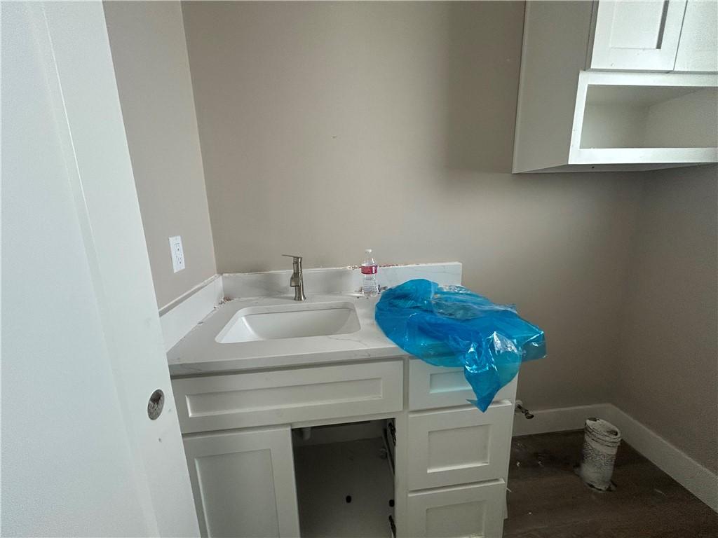 Image 4: Half bath downstairs