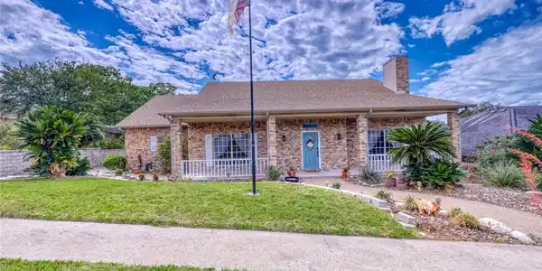 4409 Sue Circle