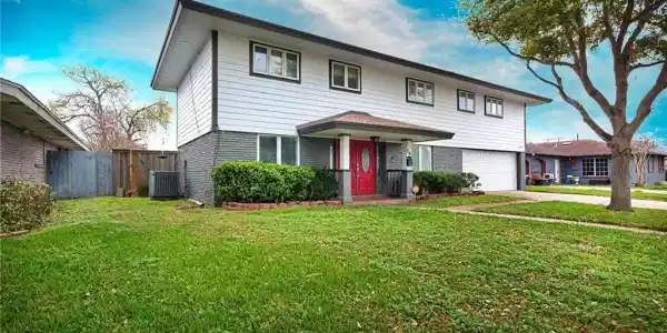 1129 Alexandria Drive