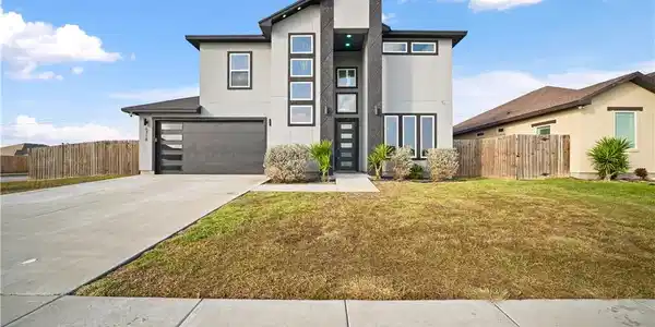 6718 Effat Drive