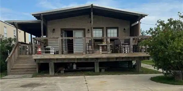 107 Oleander Street