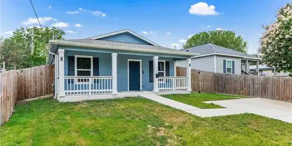 1517 Dorado Street