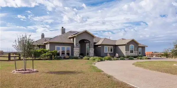 2705 Balchuck