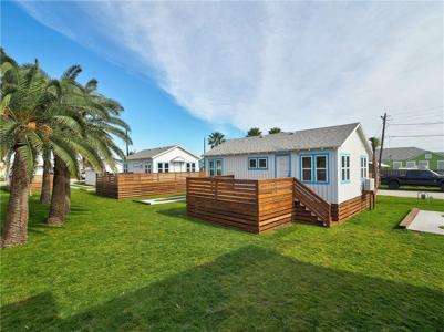 340 N Alister