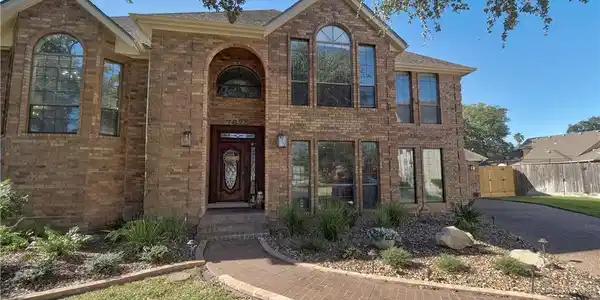 7625 Dijon Lake Drive