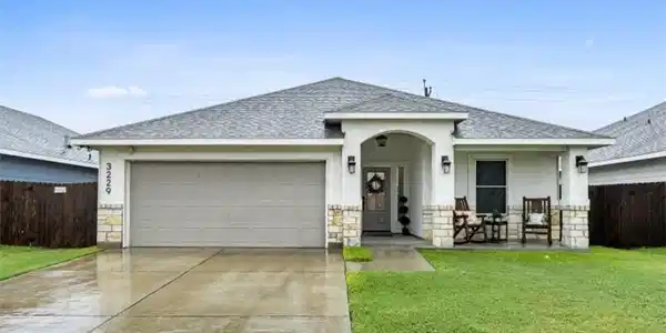 3229 Creek Side
