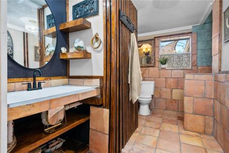 2475 Avenue Avenue E