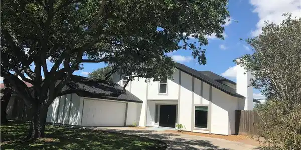 1226 Clarion Drive