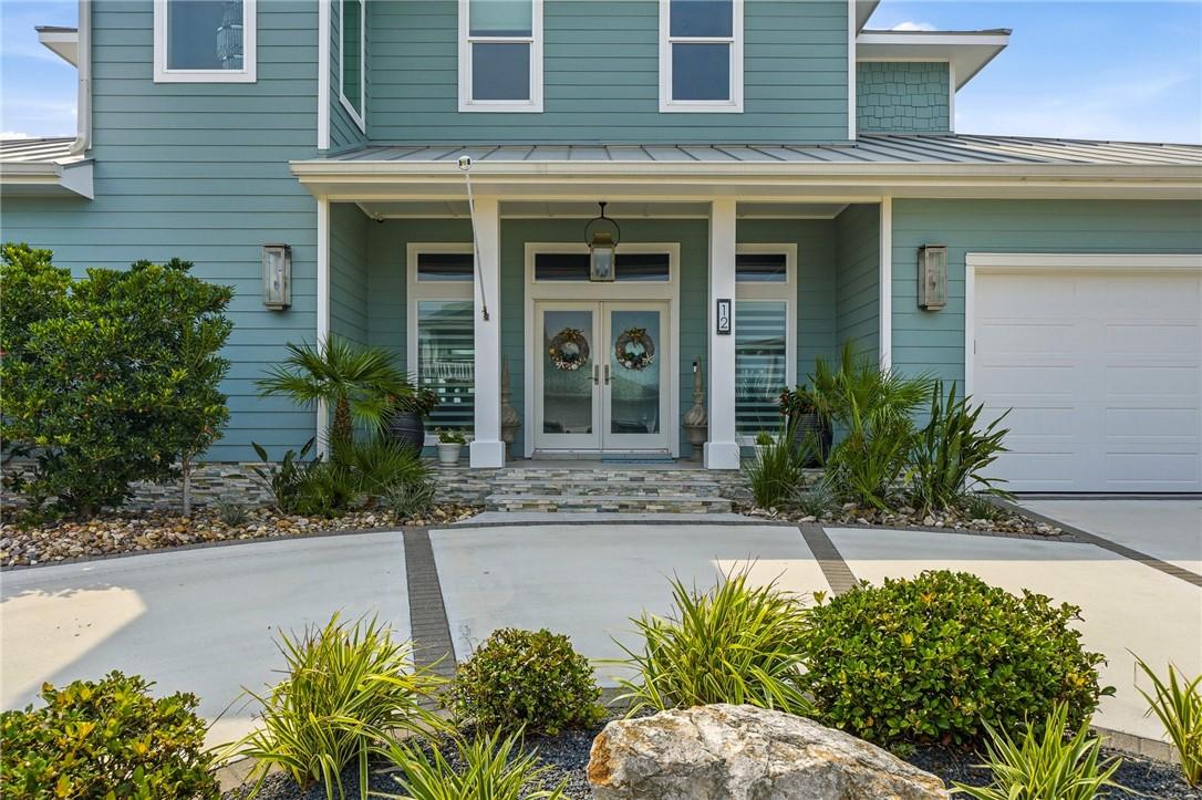 Image 3: FRONT DOOR