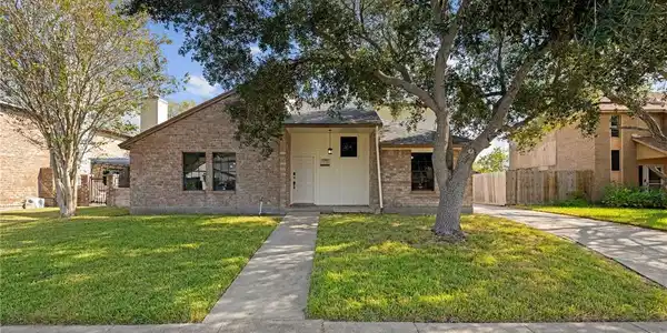 1101 Harbor Village Dr