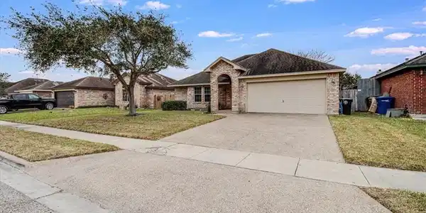 3813 Sally Lane