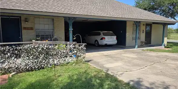 4821 Lavaca Drive
