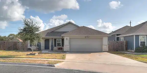1542 Oak Hill Drive