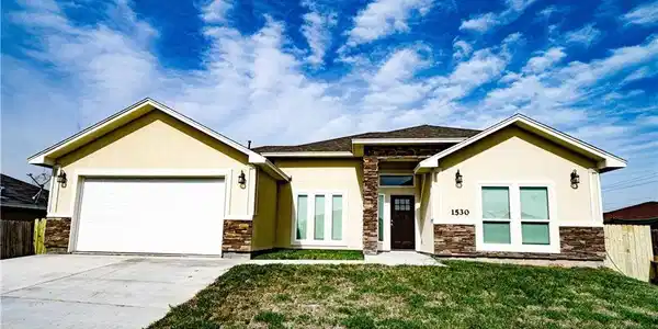 1530 BAY MOON CT