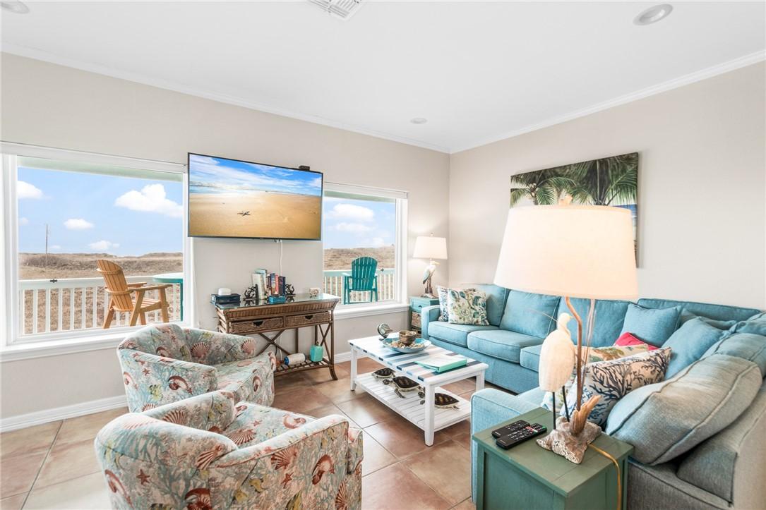 Image 4: Cozy up and relax on the 3rd floor of this home.