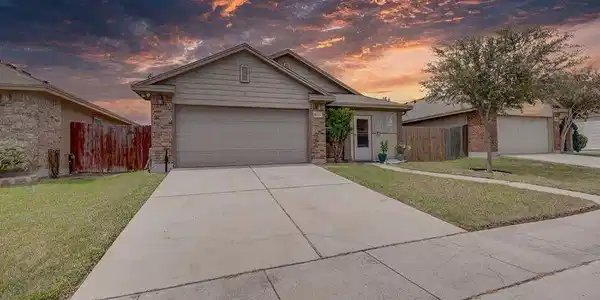 6113 Choctaw Drive